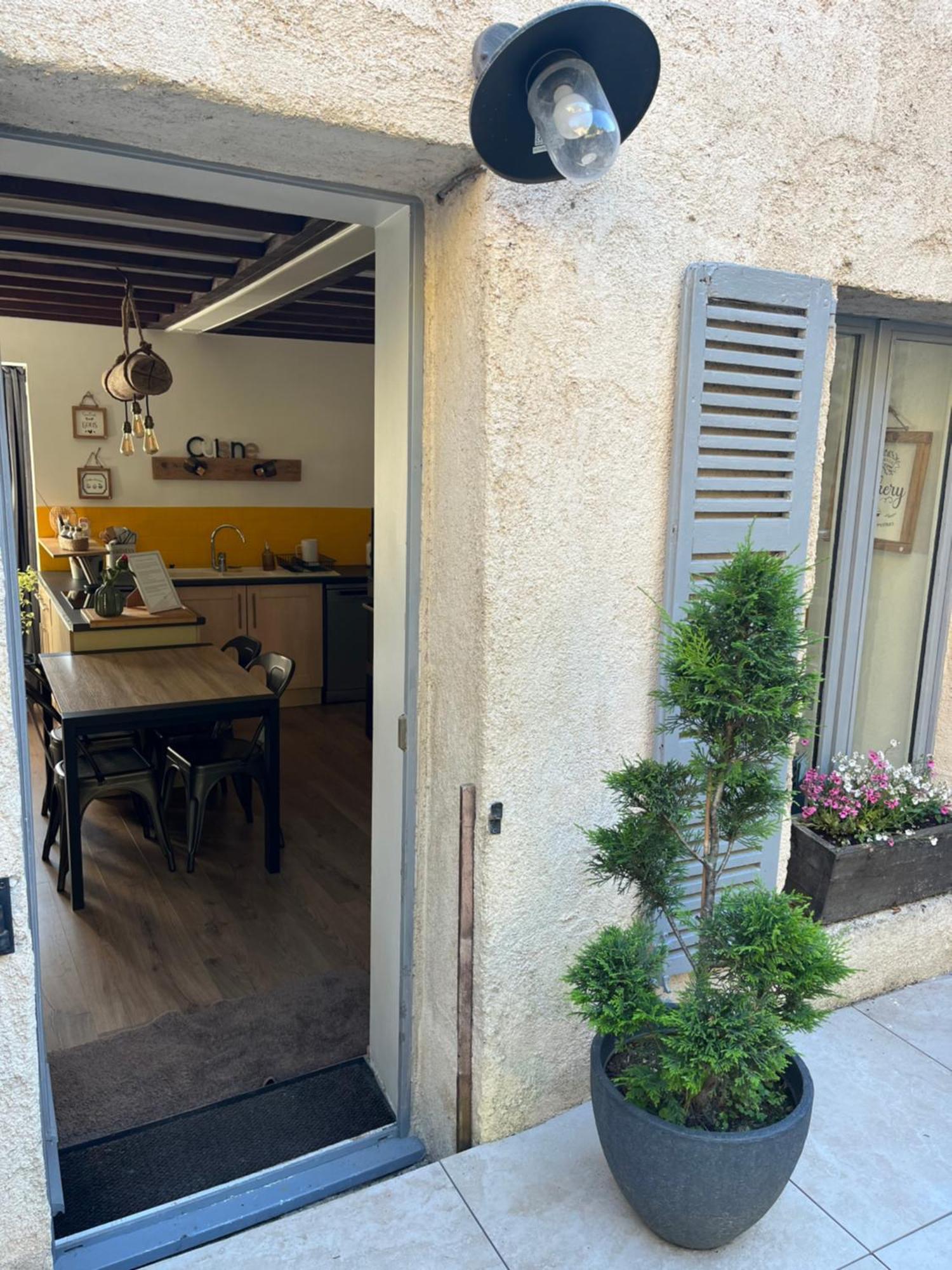 Maison Cosy En Plein Centre Ville Semur-en-Auxois Buitenkant foto
